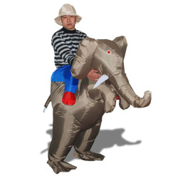 Costume explorateur sur dos d’éléphant