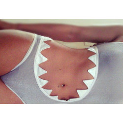 Sharkini, le bikini requin