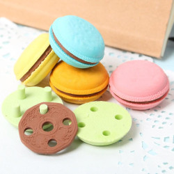 Lot 5 Gommes design macaron