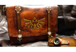 Zelda : découvrez les housses, la sacoche et le portefeuille en cuir sertis du Triforce !