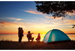 Camping : Les Superpouvoirs Solaires à Votre Service !